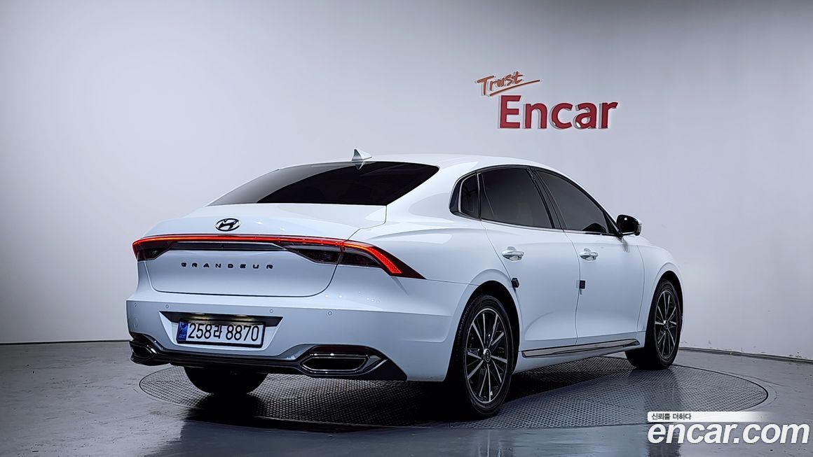 Hyundai Grandeur 2022