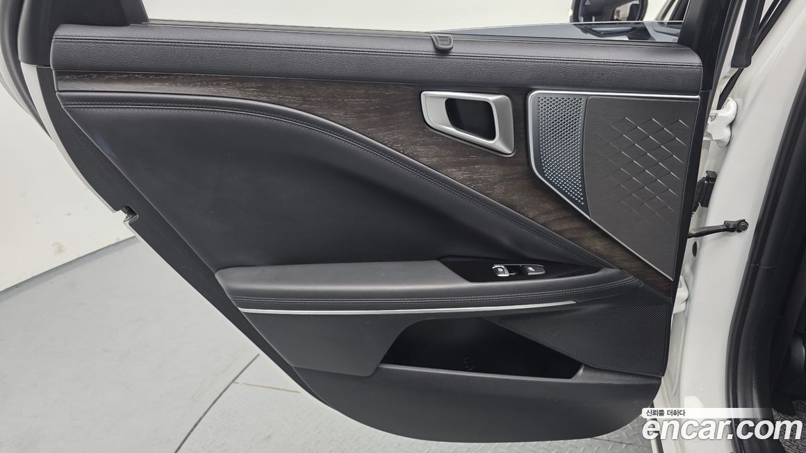 Kia K8 2023