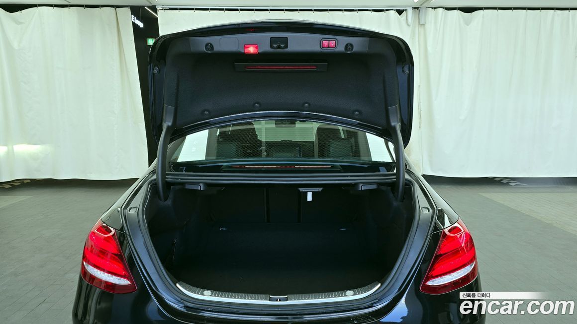 Mercedes-Benz E-Class 2019