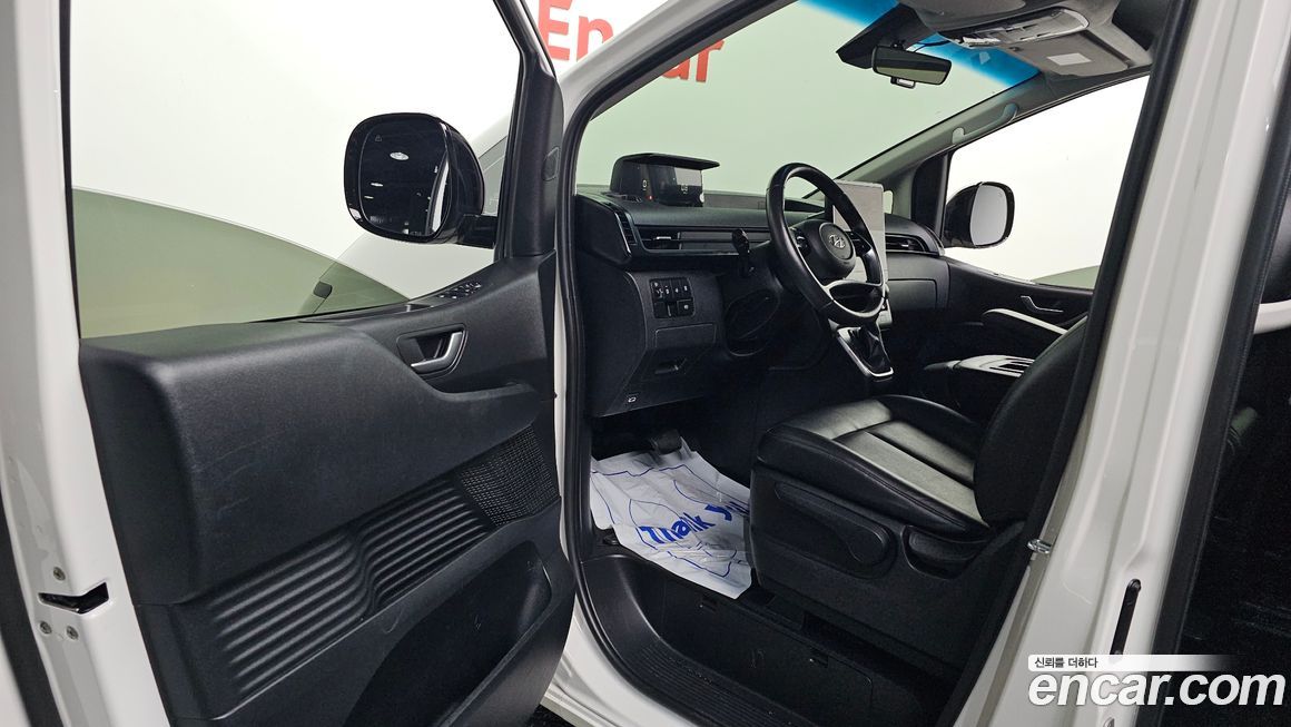 Hyundai Staria 2022