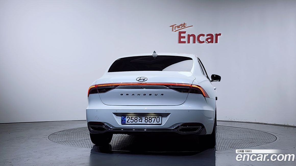 Hyundai Grandeur 2022