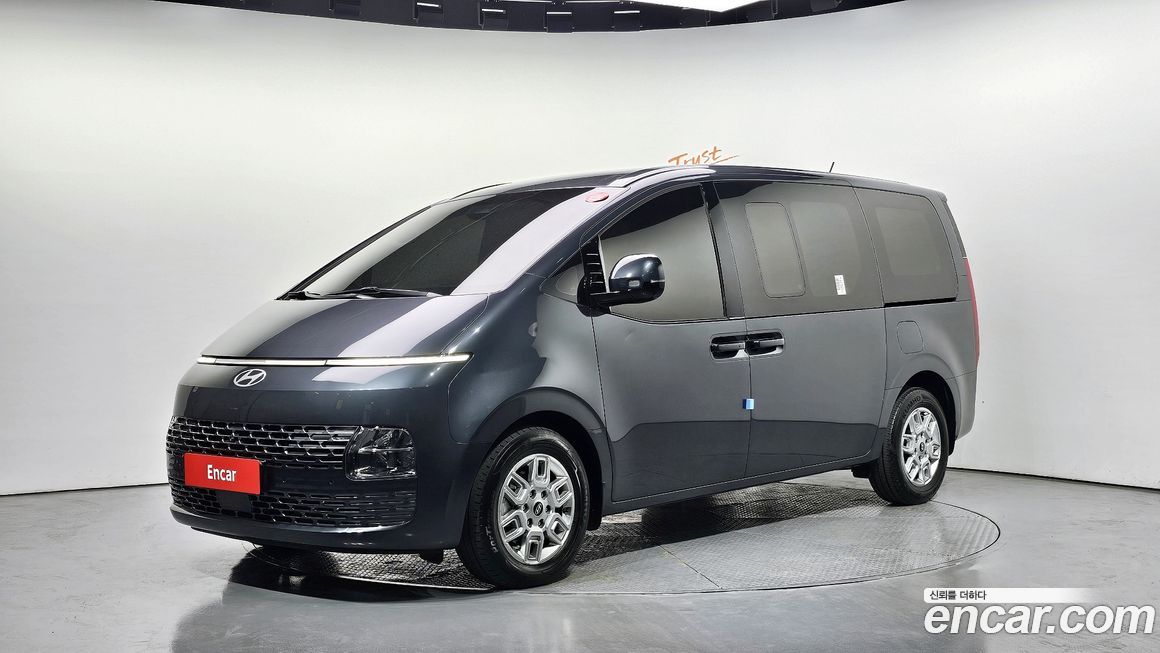 Hyundai Staria 2025
