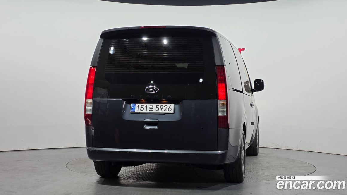Hyundai Staria 2022