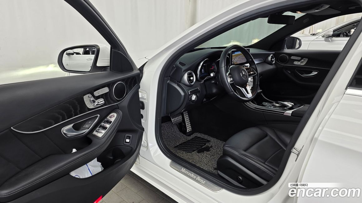 Mercedes-Benz C-Class 2019