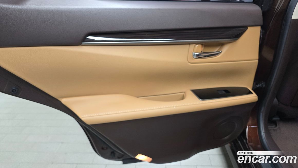 Lexus ES 2018