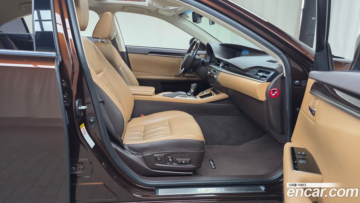 Lexus ES 2018