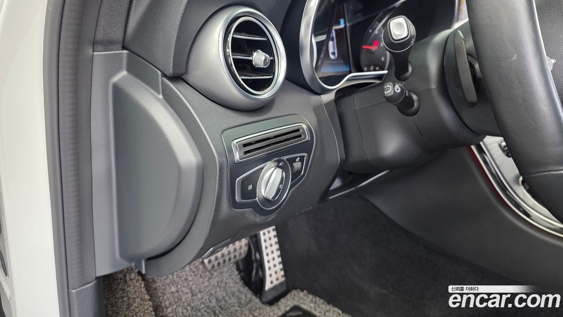 Mercedes-Benz C-Class 2019