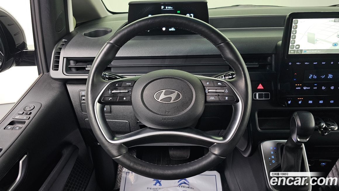 Hyundai Staria 2025