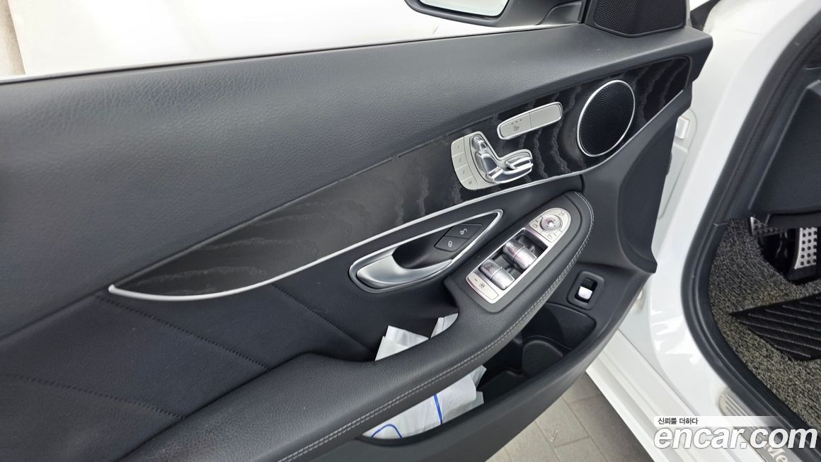 Mercedes-Benz C-Class 2019