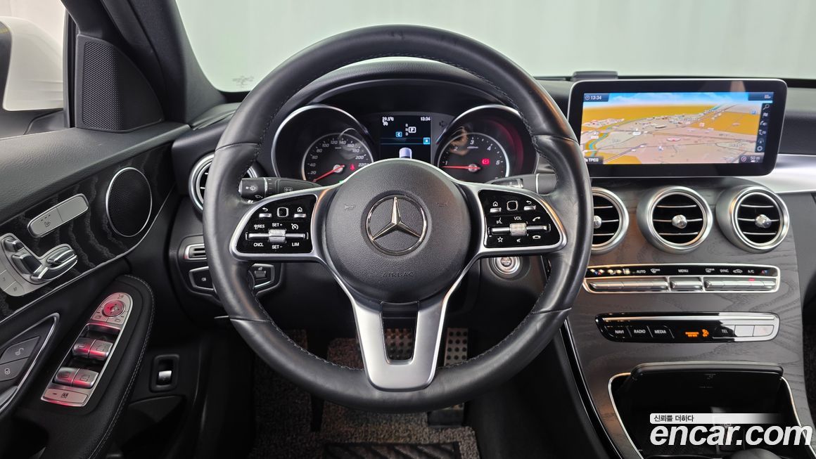 Mercedes-Benz C-Class 2019