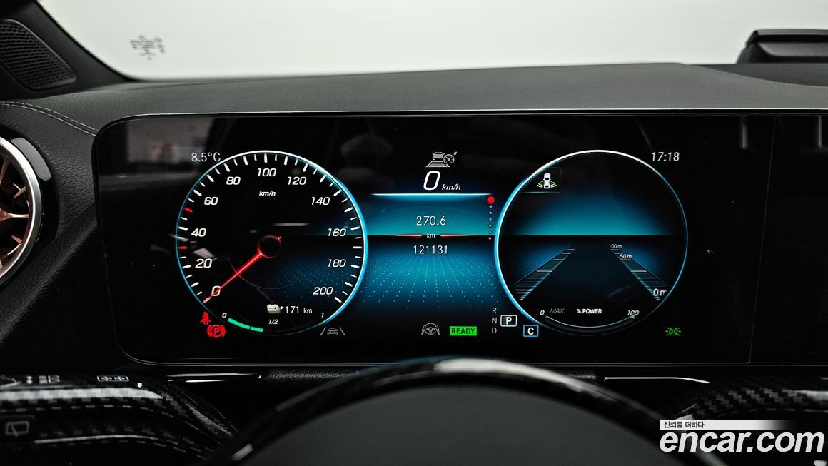 Mercedes-Benz EQA 2021