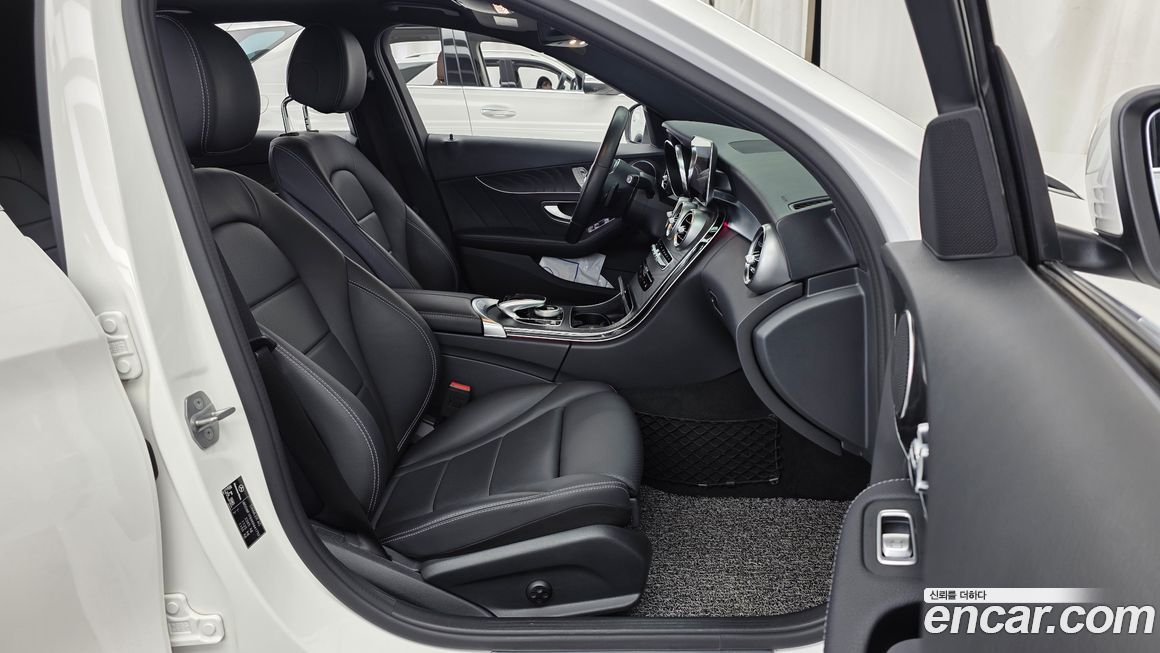 Mercedes-Benz C-Class 2019