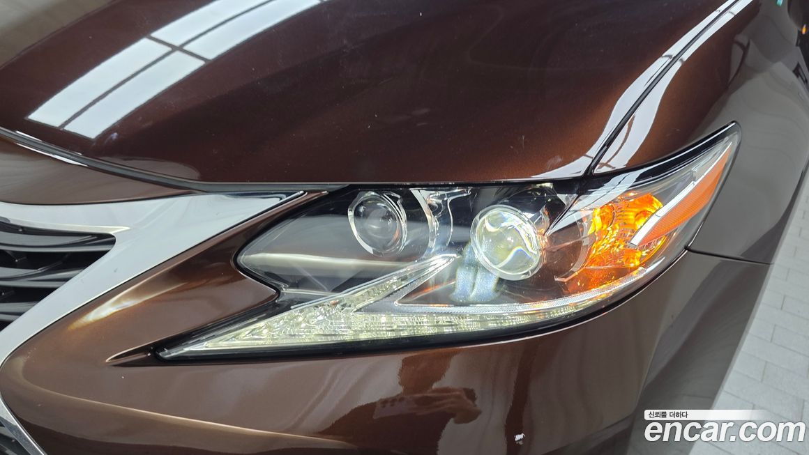 Lexus ES 2018