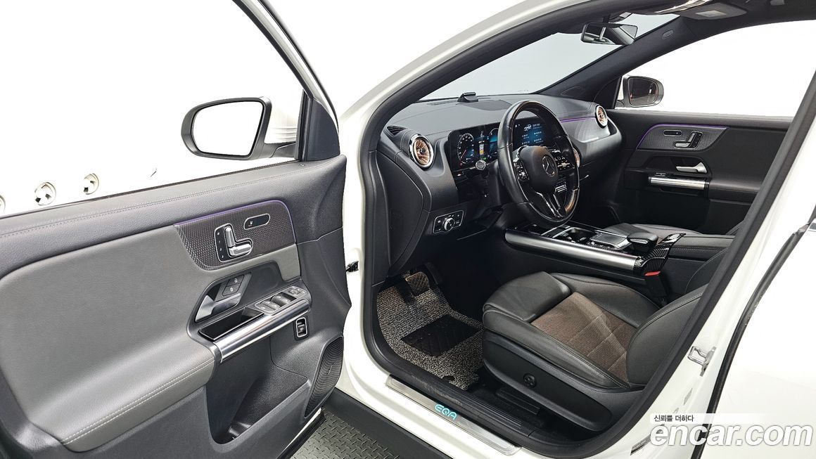 Mercedes-Benz EQA 2021