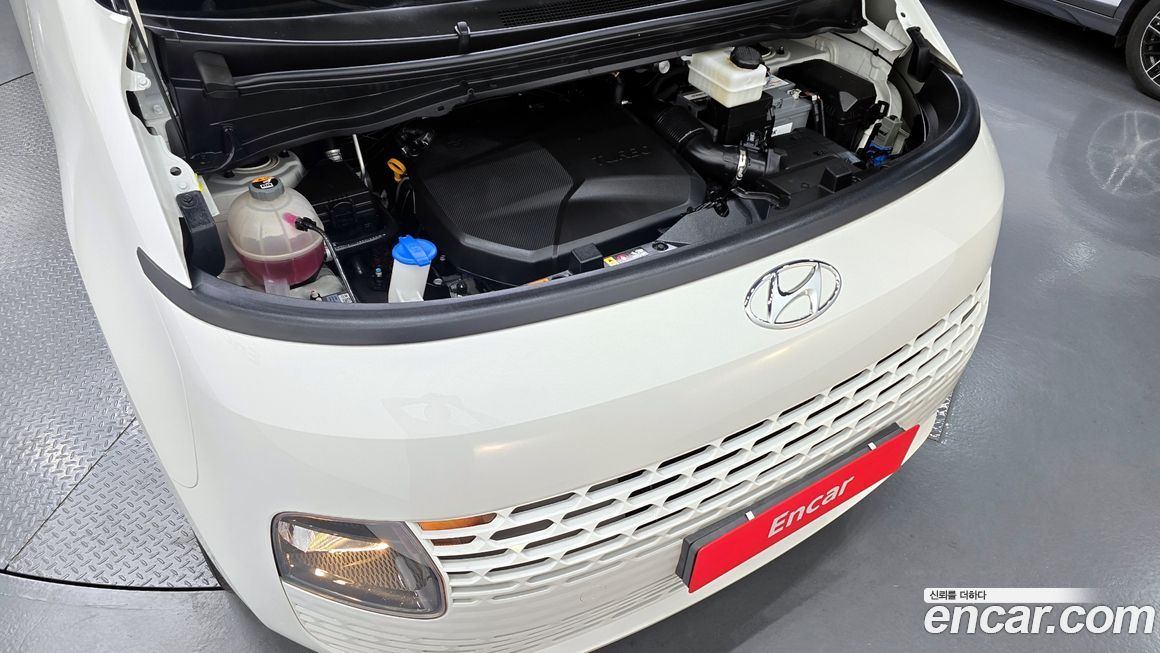 Hyundai Staria 2023