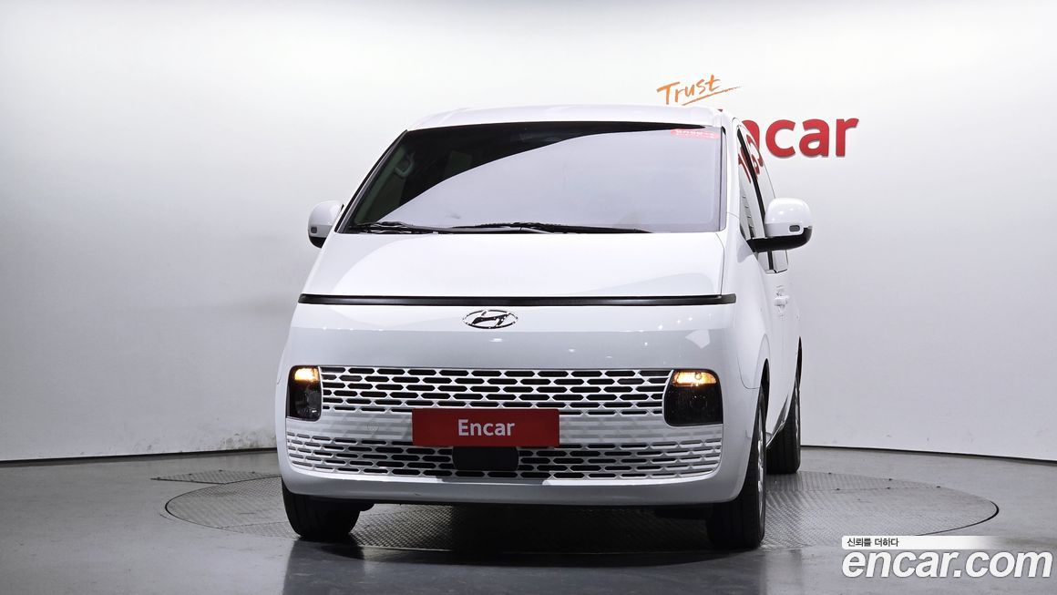 Hyundai Staria 2023