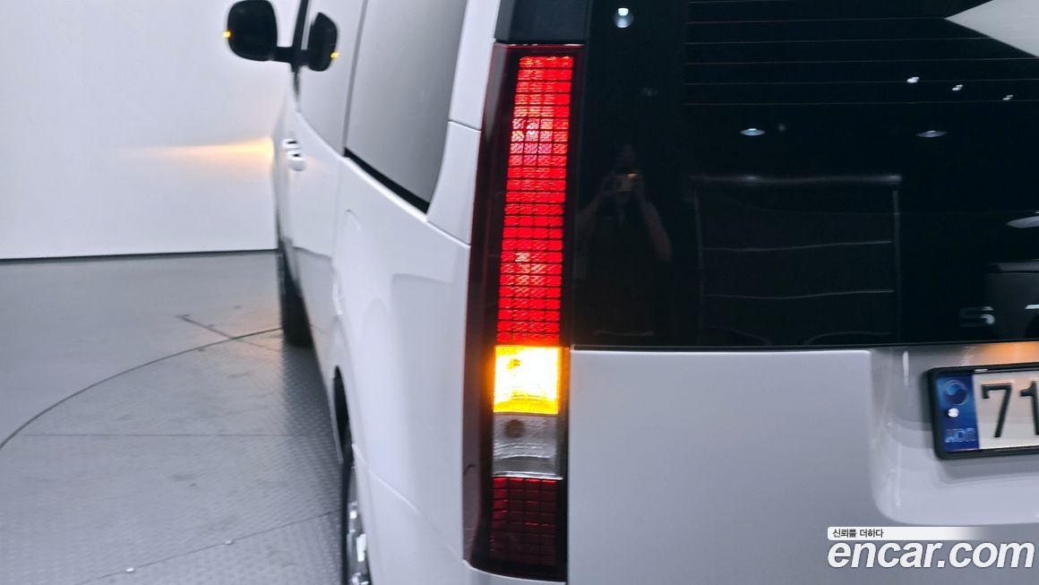 Hyundai Staria 2023