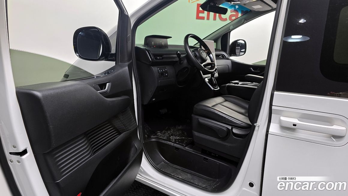 Hyundai Staria 2023