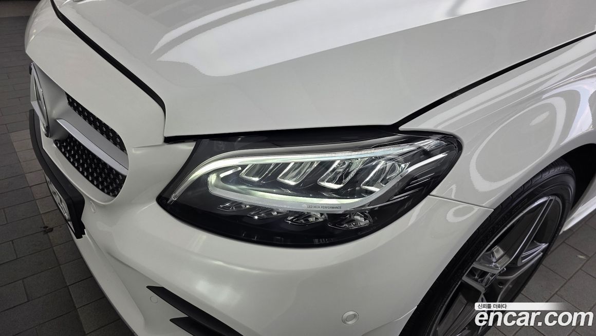 Mercedes-Benz C-Class 2019