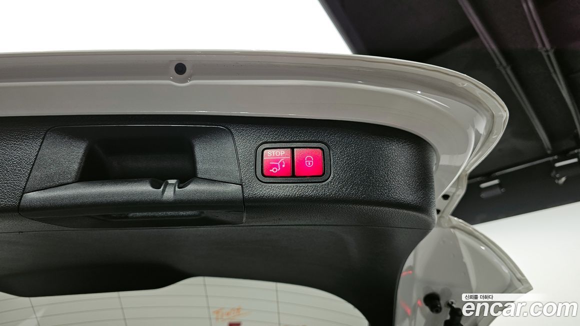 Mercedes-Benz EQA 2021