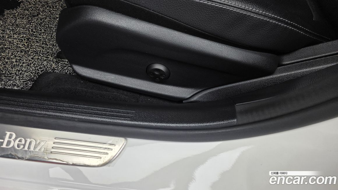 Mercedes-Benz C-Class 2019