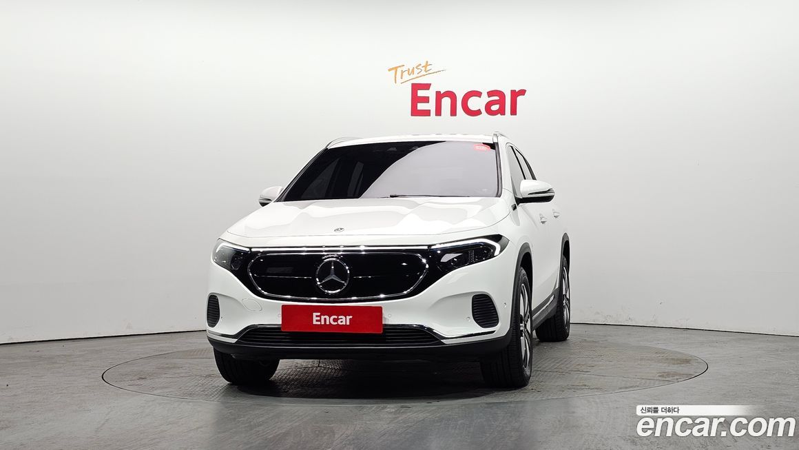Mercedes-Benz EQA 2021
