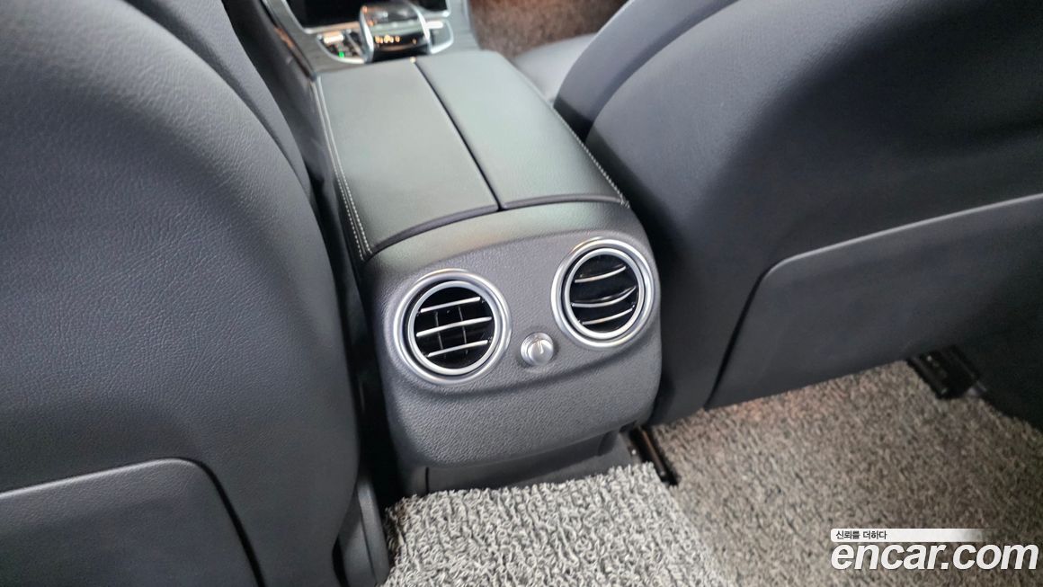 Mercedes-Benz C-Class 2019