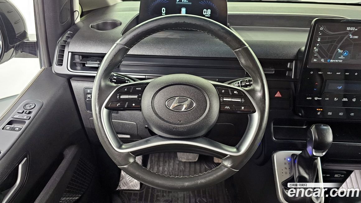 Hyundai Staria 2022