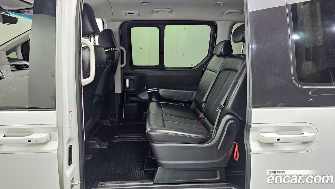 Hyundai Staria 2022