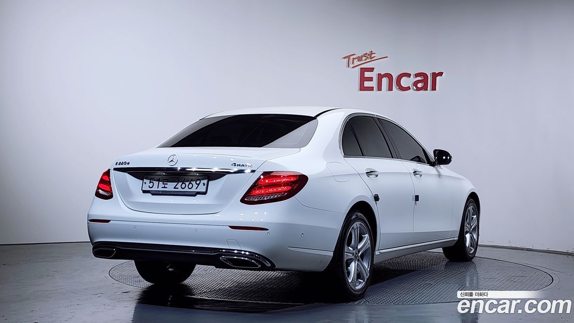 Mercedes-Benz E-Class 2018