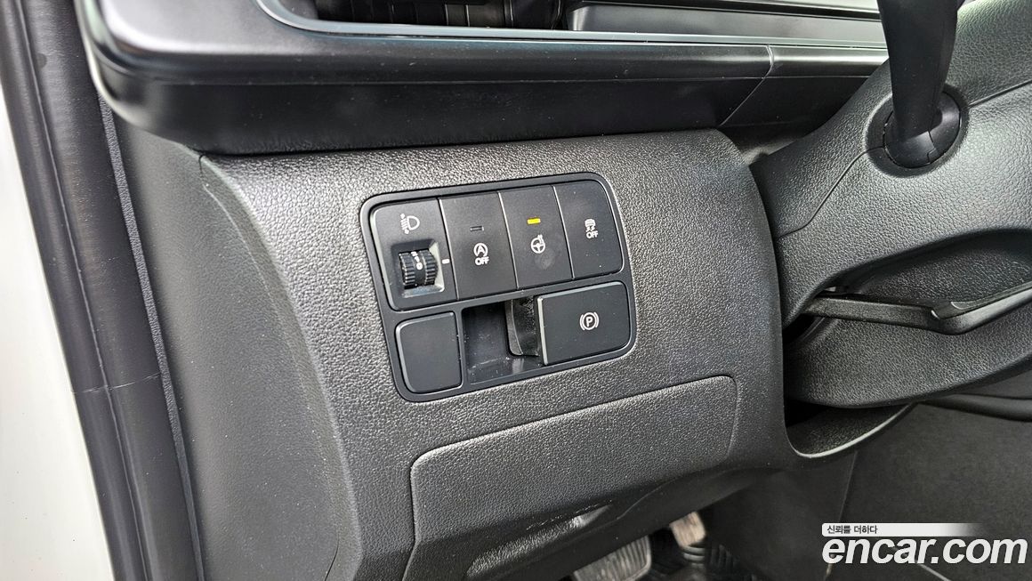 Hyundai Staria 2022