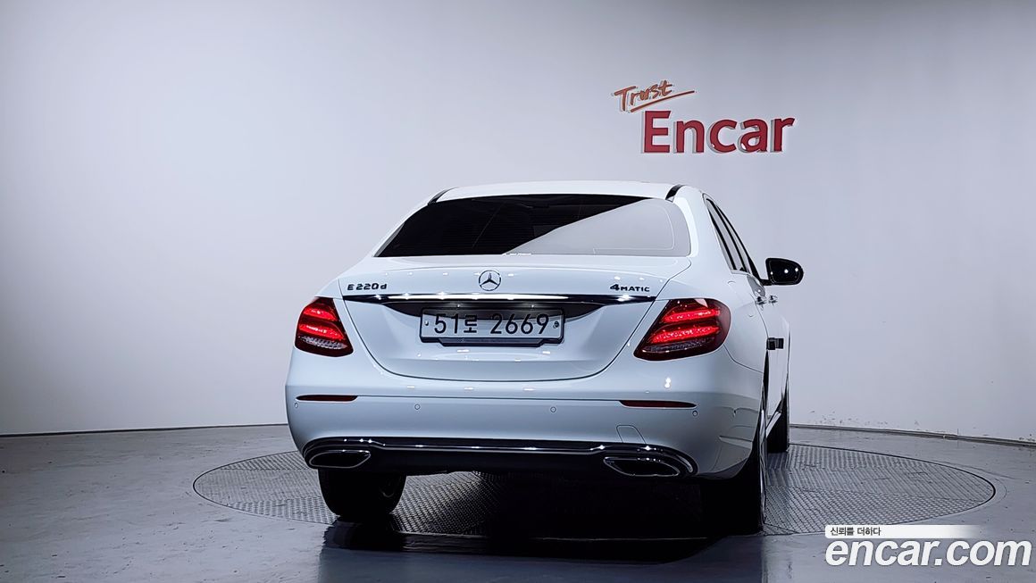 Mercedes-Benz E-Class 2018