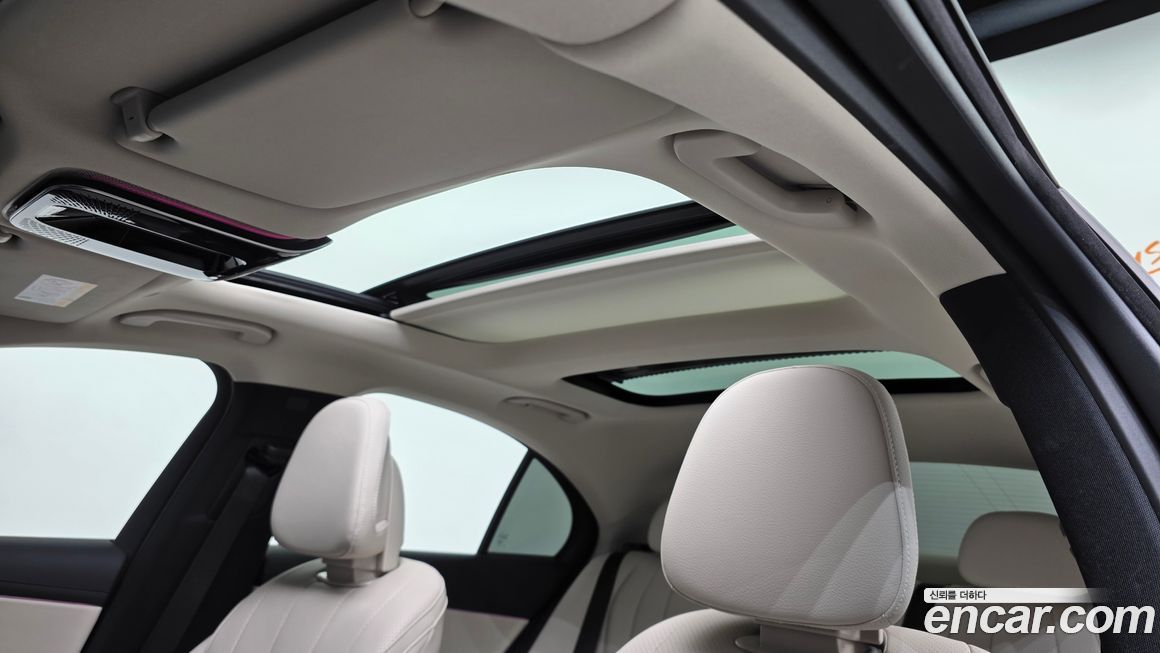 Mercedes-Benz E-Class 2026
