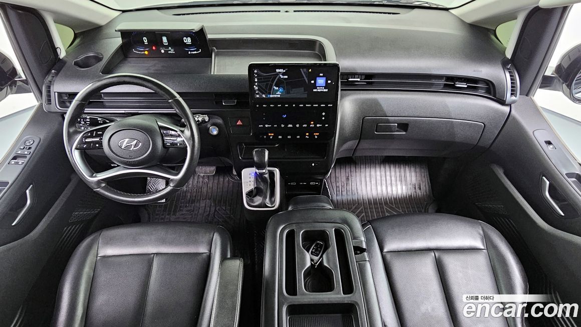 Hyundai Staria 2022