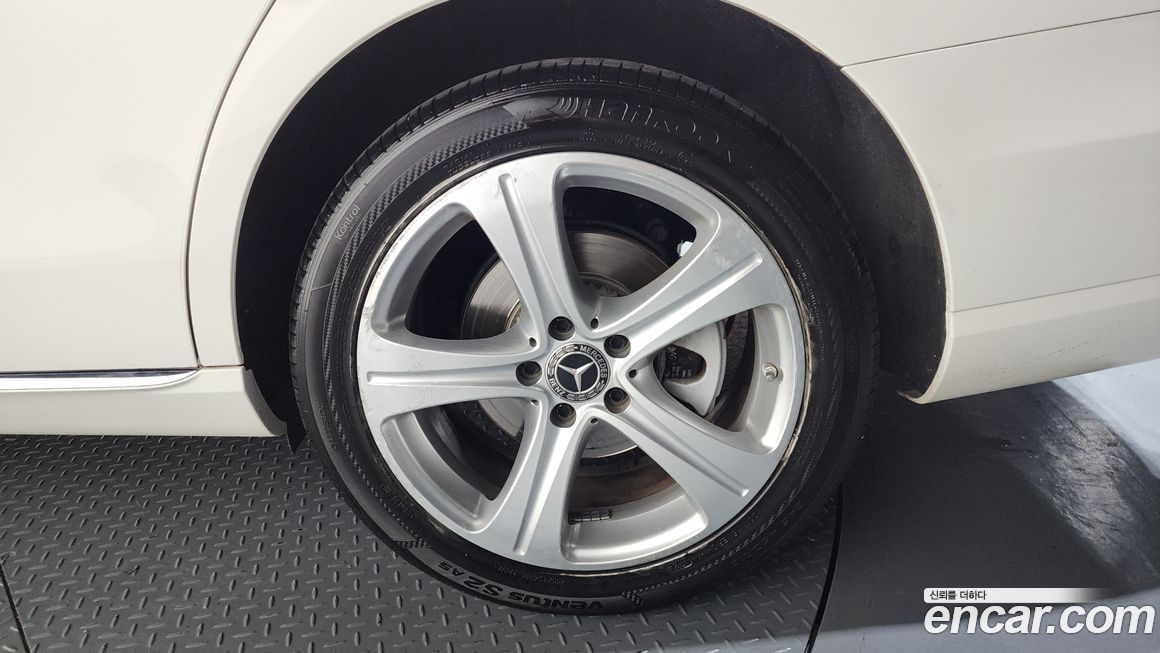 Mercedes-Benz E-Class 2018