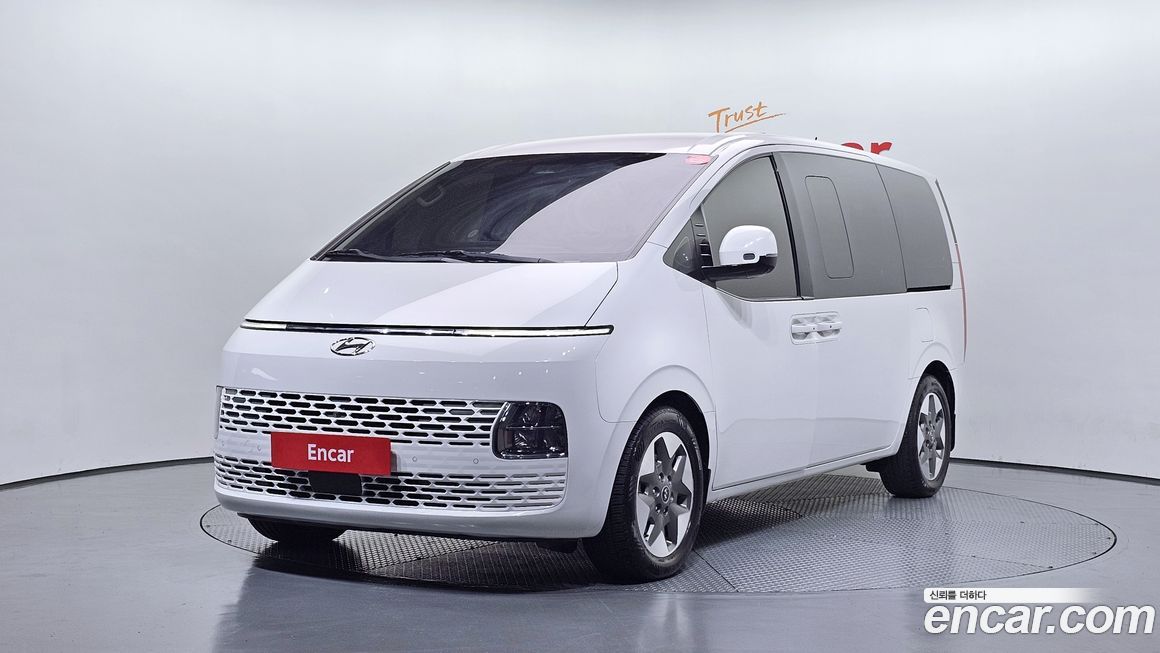Hyundai Staria 2022