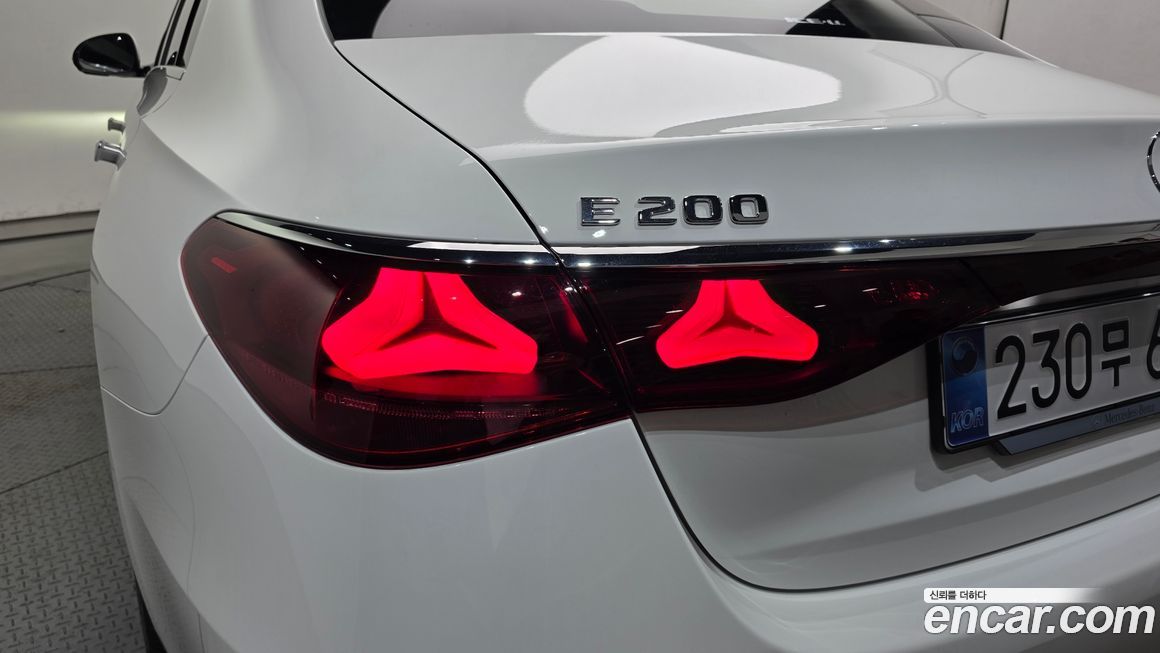 Mercedes-Benz E-Class 2026