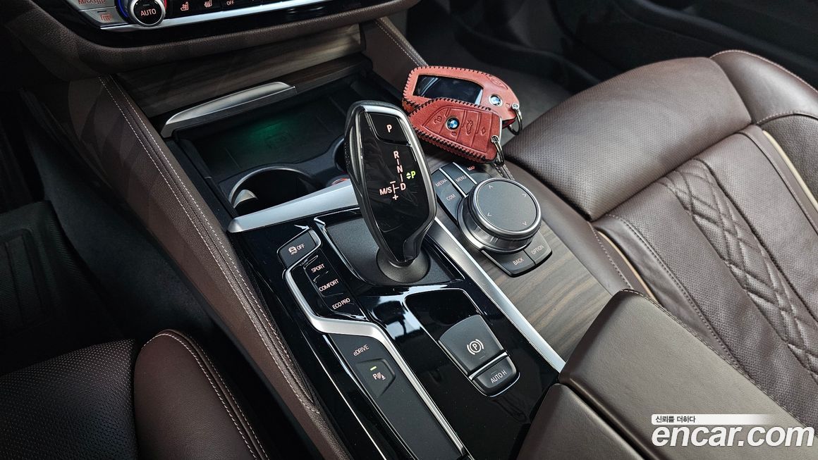 BMW 5-Series 2020