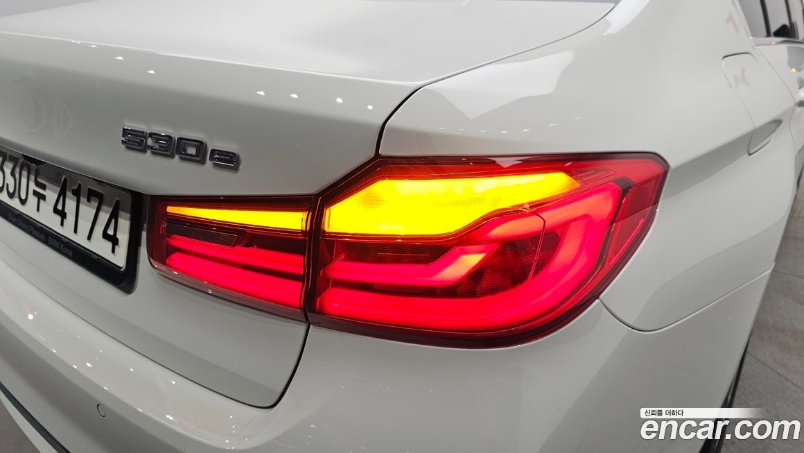 BMW 5-Series 2020