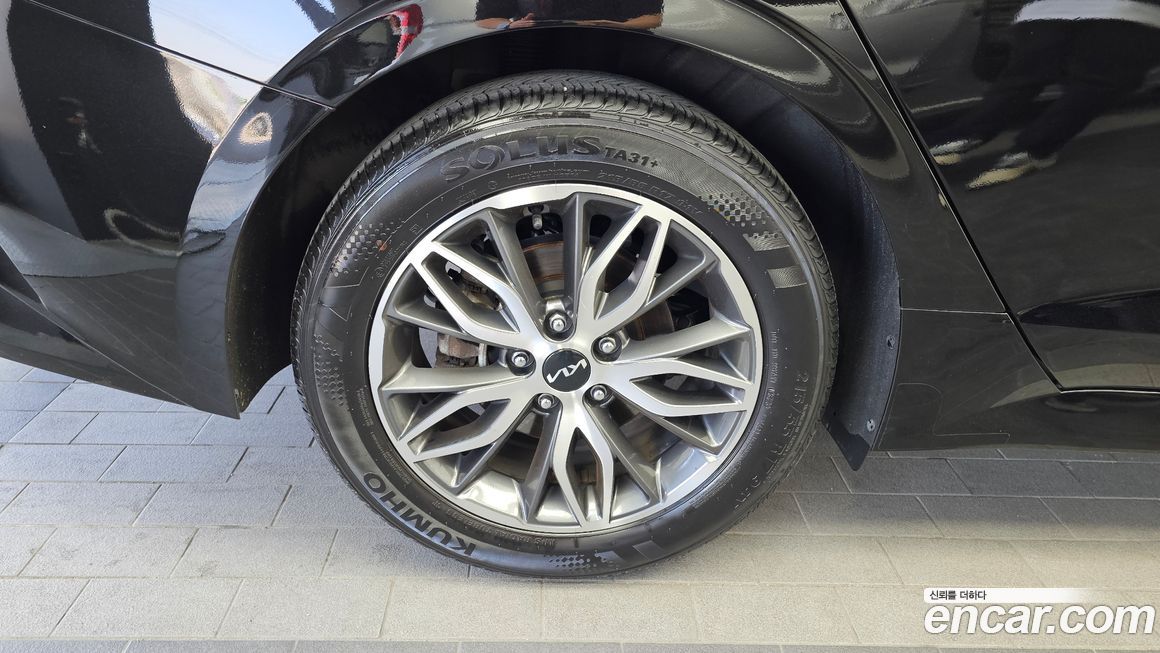 Kia K5 2023