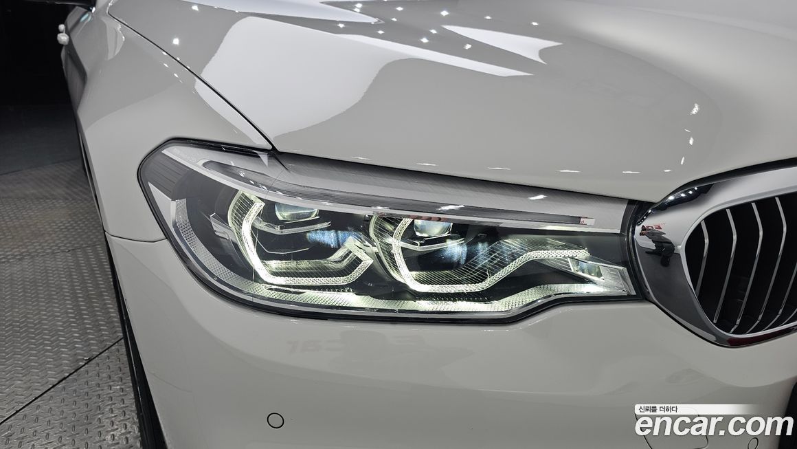BMW 5-Series 2020