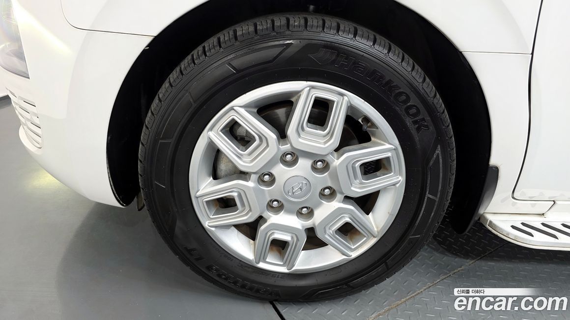 Hyundai Staria 2022