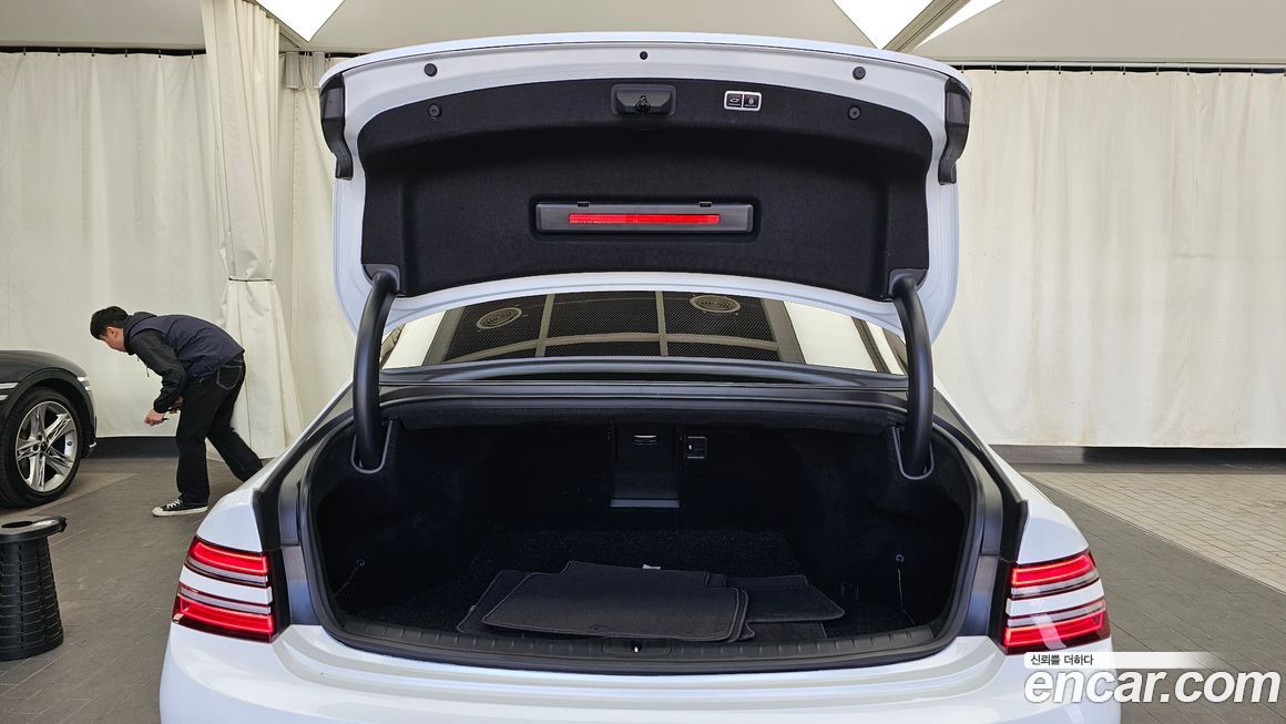 Genesis G80 2021