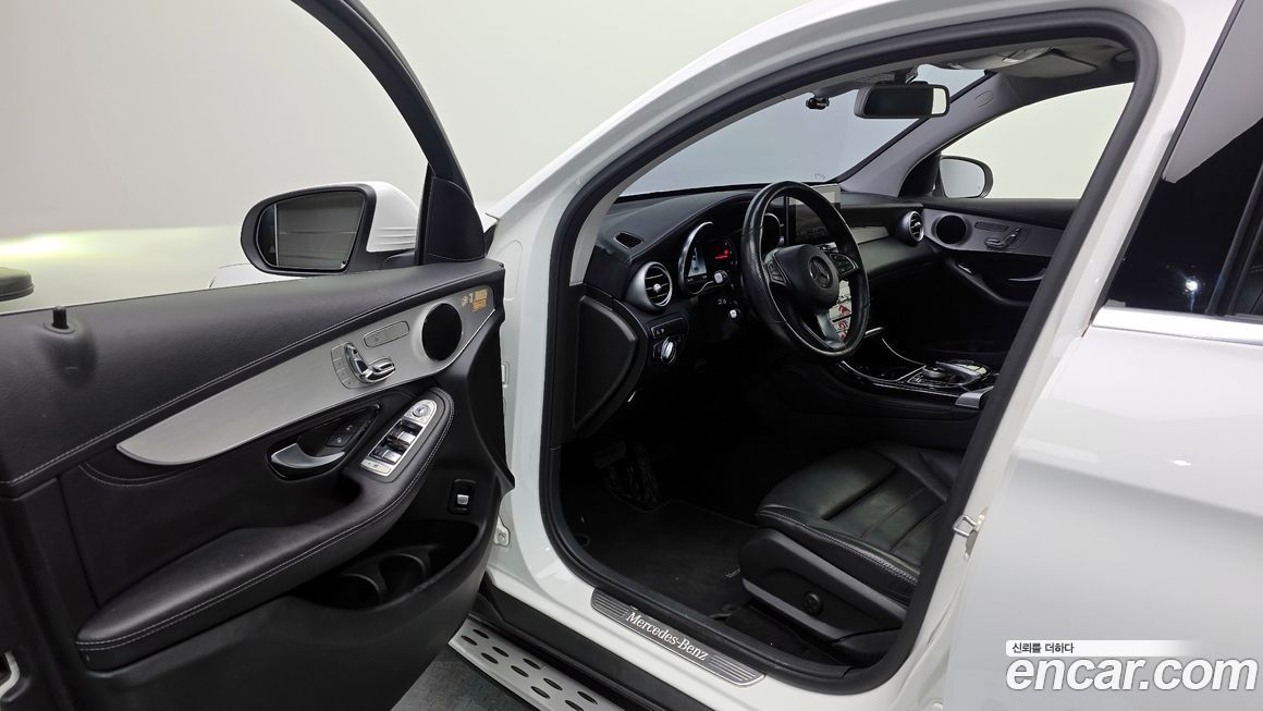 Mercedes-Benz GLC-Class 2018
