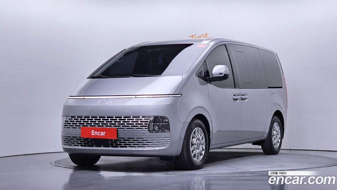 Hyundai Staria 2025