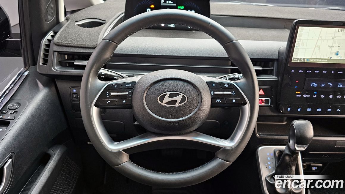Hyundai Staria 2025