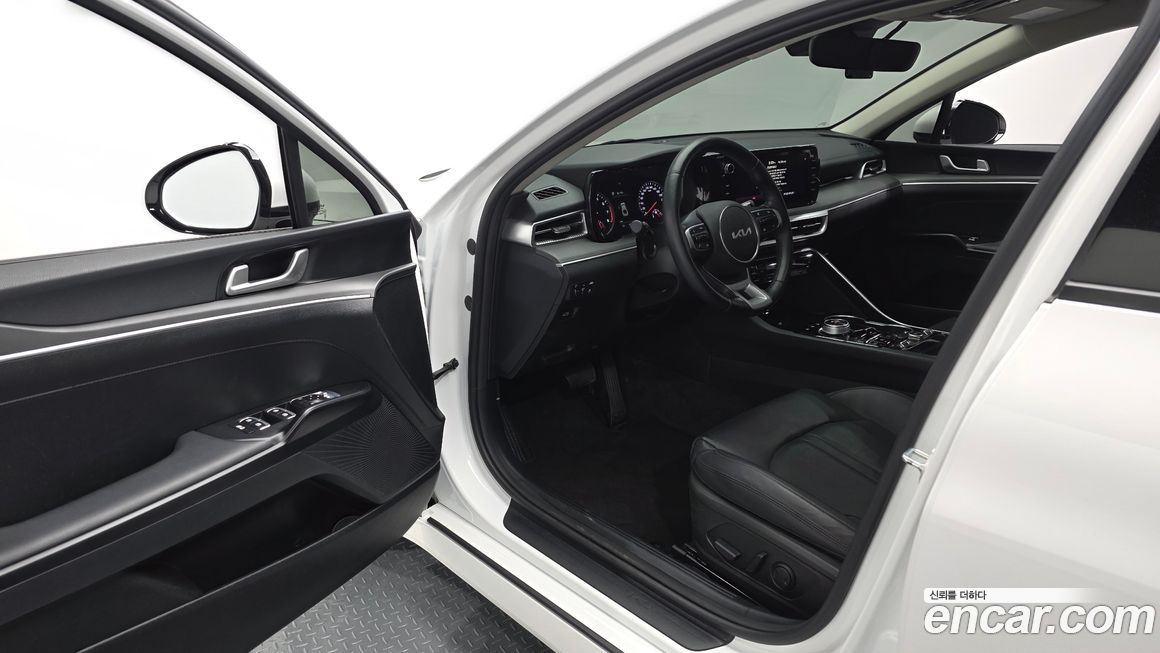 Kia K5 2023