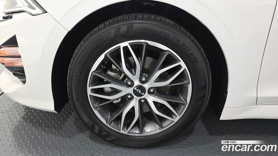Kia K5 2023