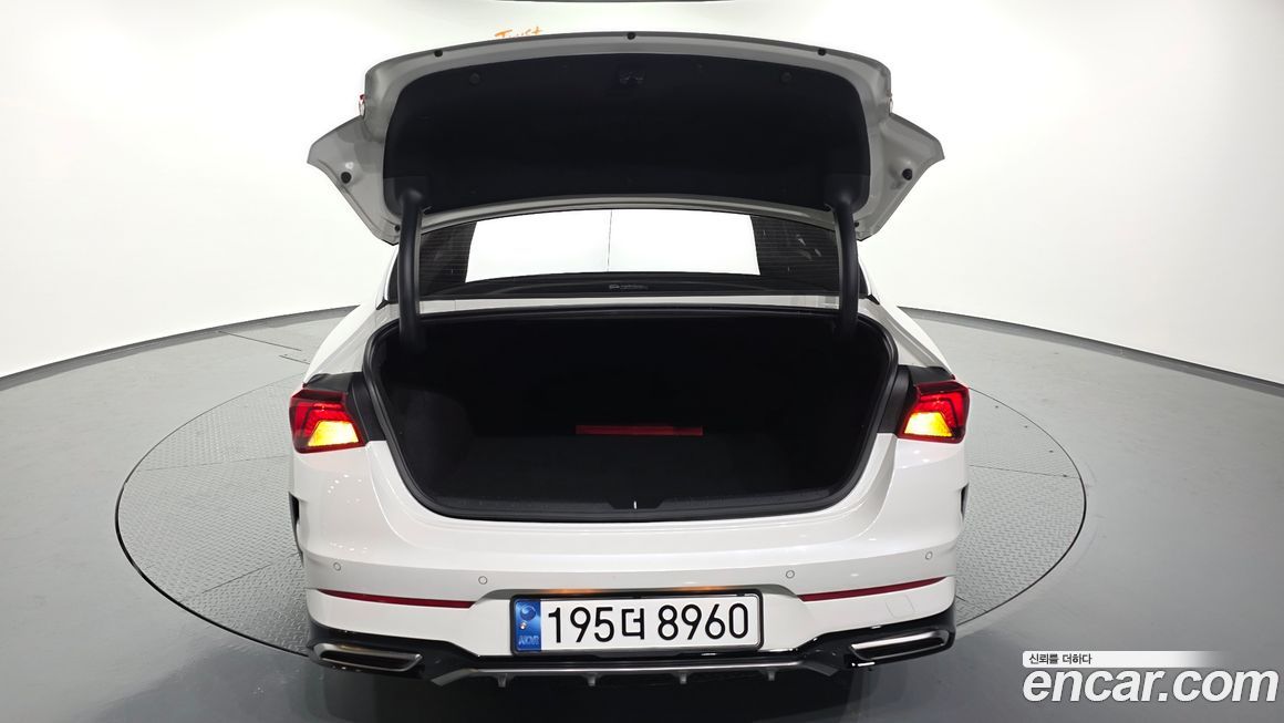 Kia K5 2023