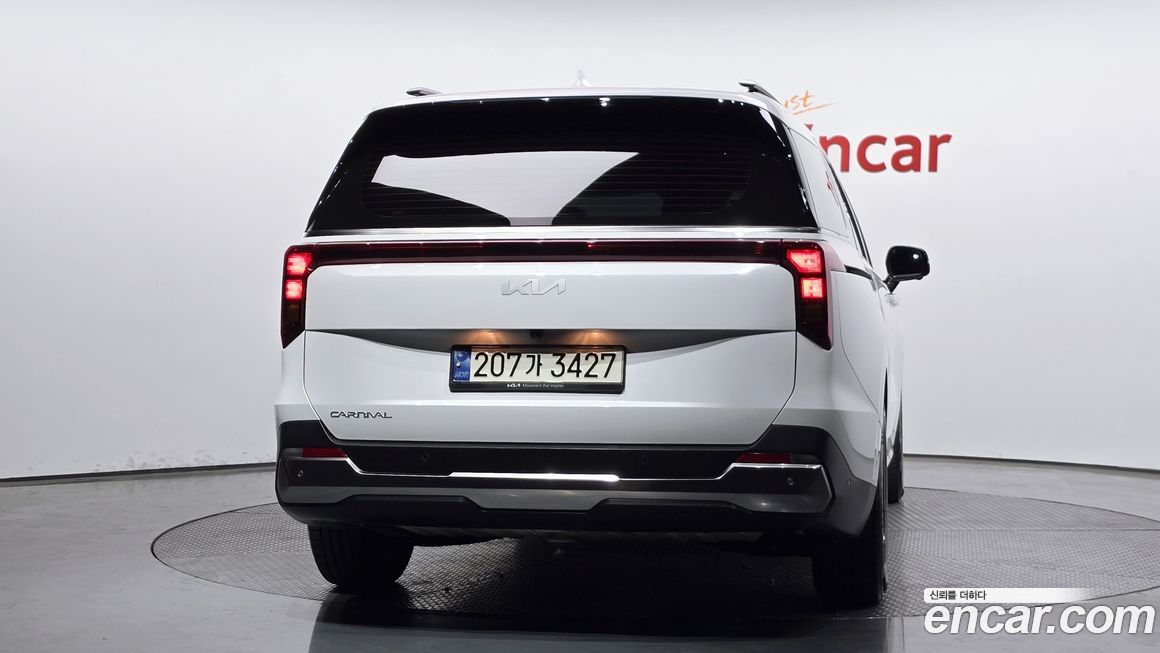 Kia Canival 2024